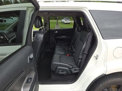 Used 2018 Dodge Journey Crossroad AWD/4WD image 18