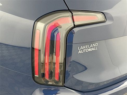Used 2025 Kia Telluride SX Prestige X-Line image 26