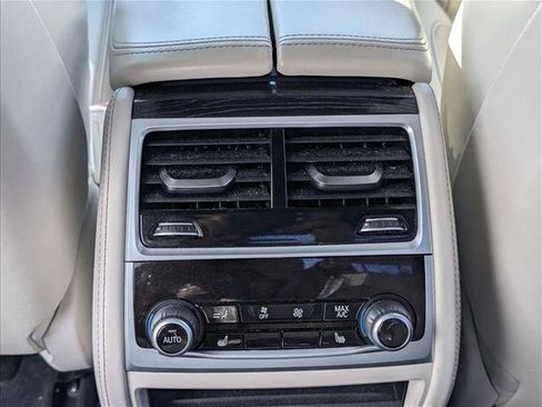 Used 2019 BMW 750i w/ M Sport Package RWD image 15