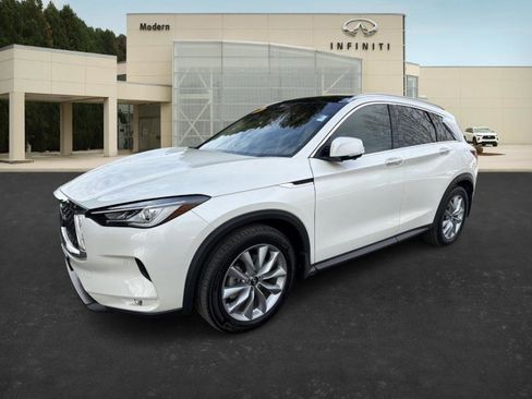 Certified 2022 INFINITI QX50 Essential image 1