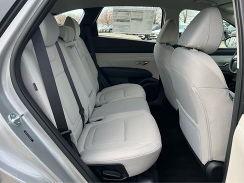New 2026 Hyundai Tucson SE image 25