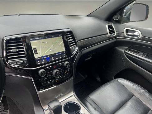 Used 2021 Jeep Grand Cherokee Limited image 13