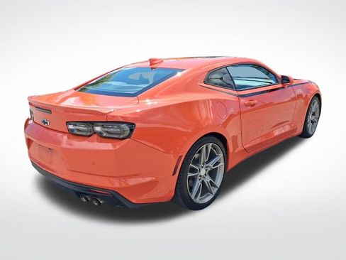 Used 2019 Chevrolet Camaro LT RWD image 8
