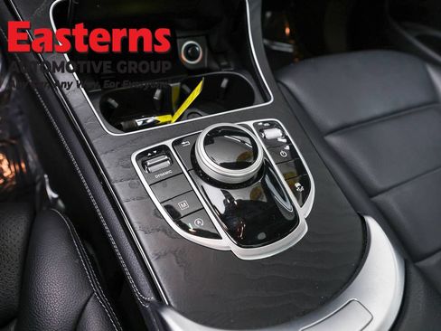 Used 2018 Mercedes-Benz GLC 300 4MATIC image 13