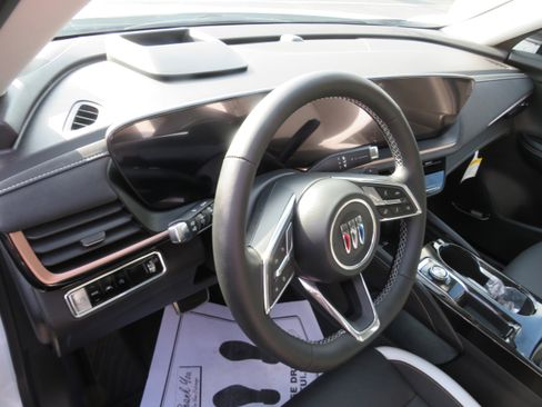 New 2025 Buick Envision Sport Touring image 13