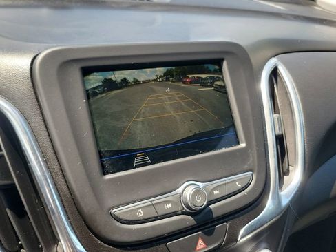 Used 2019 Chevrolet Equinox LT w/ LT Appearance Package FWD image 17
