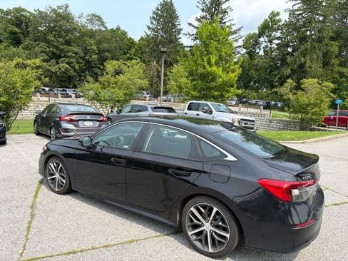 Used 2024 Honda Civic Touring image 6