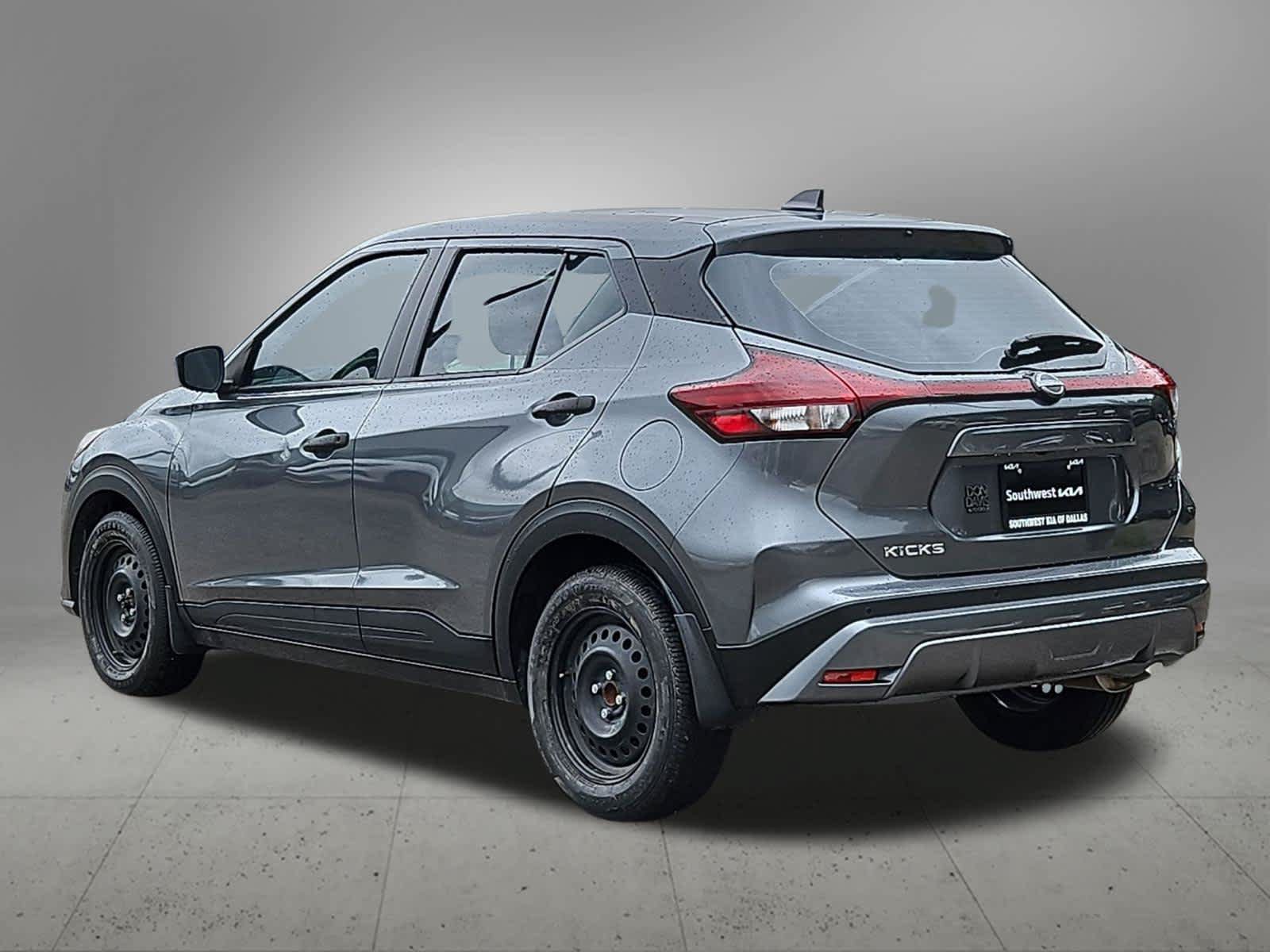 Used 2025 Nissan Kicks Play S FWD image 4