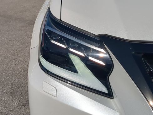 Used 2023 Lexus GX 460 image 10