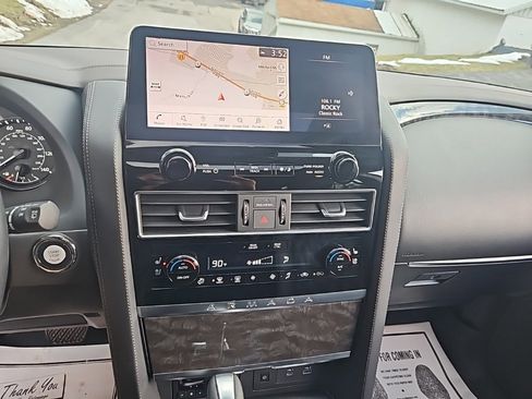 Used 2024 Nissan Armada Platinum w/ Captain's Chairs Package image 14