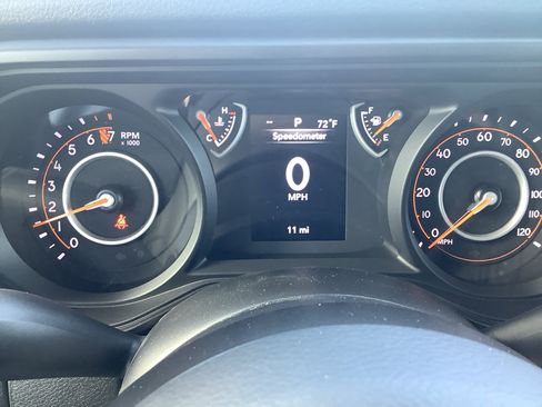 New 2026 Jeep Gladiator Sport AWD/4WD image 16