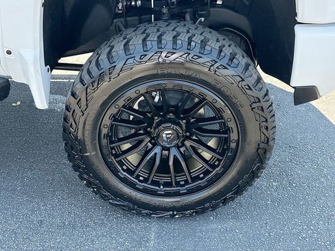 New 2025 Chevrolet Silverado 2500 LTZ w/ LTZ Premium Package AWD/4WD image 32