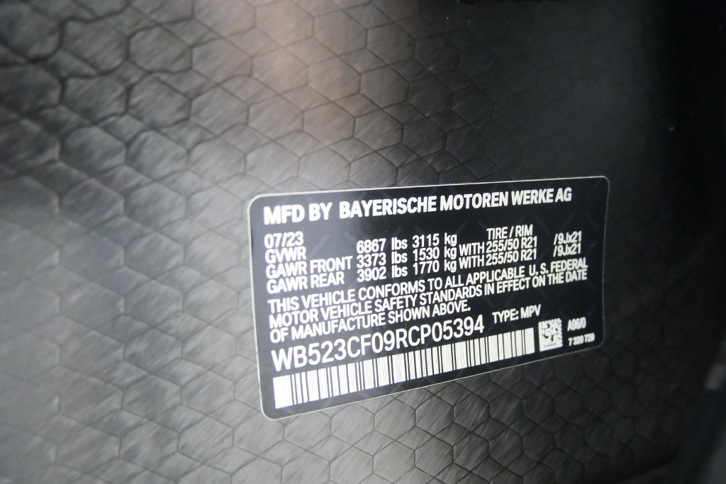 Used 2024 BMW iX xDrive50 w/ Premium Package AWD/4WD image 28