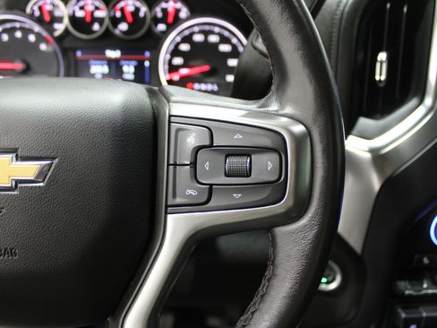 Used 2022 Chevrolet Silverado 2500 LTZ w/ LTZ Plus Package image 12