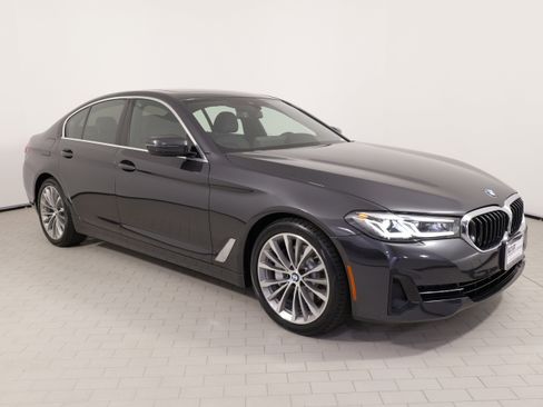 Used 2022 BMW 530i xDrive w/ Convenience Package AWD/4WD image 7