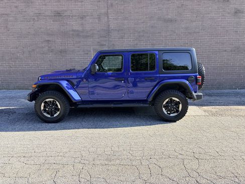 Used 2018 Jeep Wrangler Unlimited Rubicon w/ Dual Top Group AWD/4WD image 2
