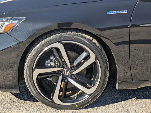 Used 2022 Honda Accord Sport image 12