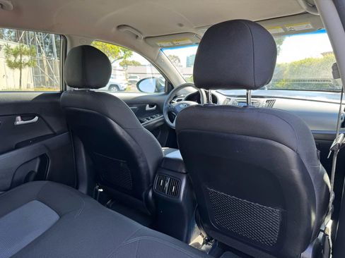 Used 2015 Kia Sportage LX image 30