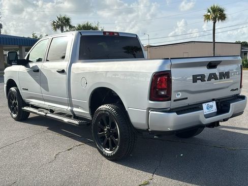 Used 2026 RAM 2500 Big Horn AWD/4WD image 3