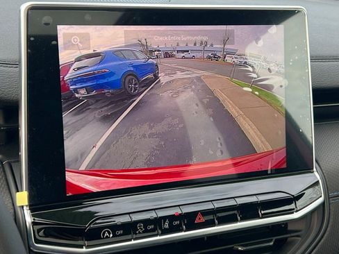 New 2026 Jeep Compass Latitude w/ Sun and Sound Group AWD/4WD image 19