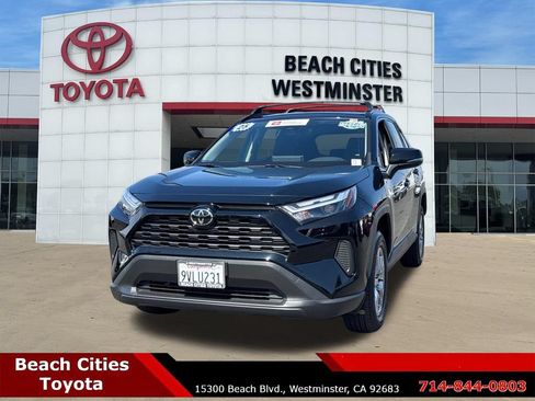 Certified 2025 Toyota RAV4 XLE FWD image 5