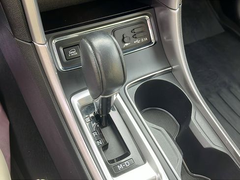 Used 2020 Subaru Ascent Limited w/ Technology Package image 17