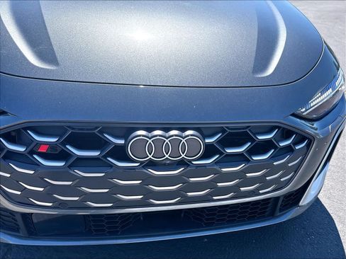 Used 2025 Audi S5 Premium Plus w/ Premium Plus Package AWD/4WD image 34
