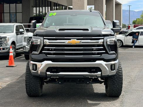 Used 2024 Chevrolet Silverado 2500 LTZ image 42