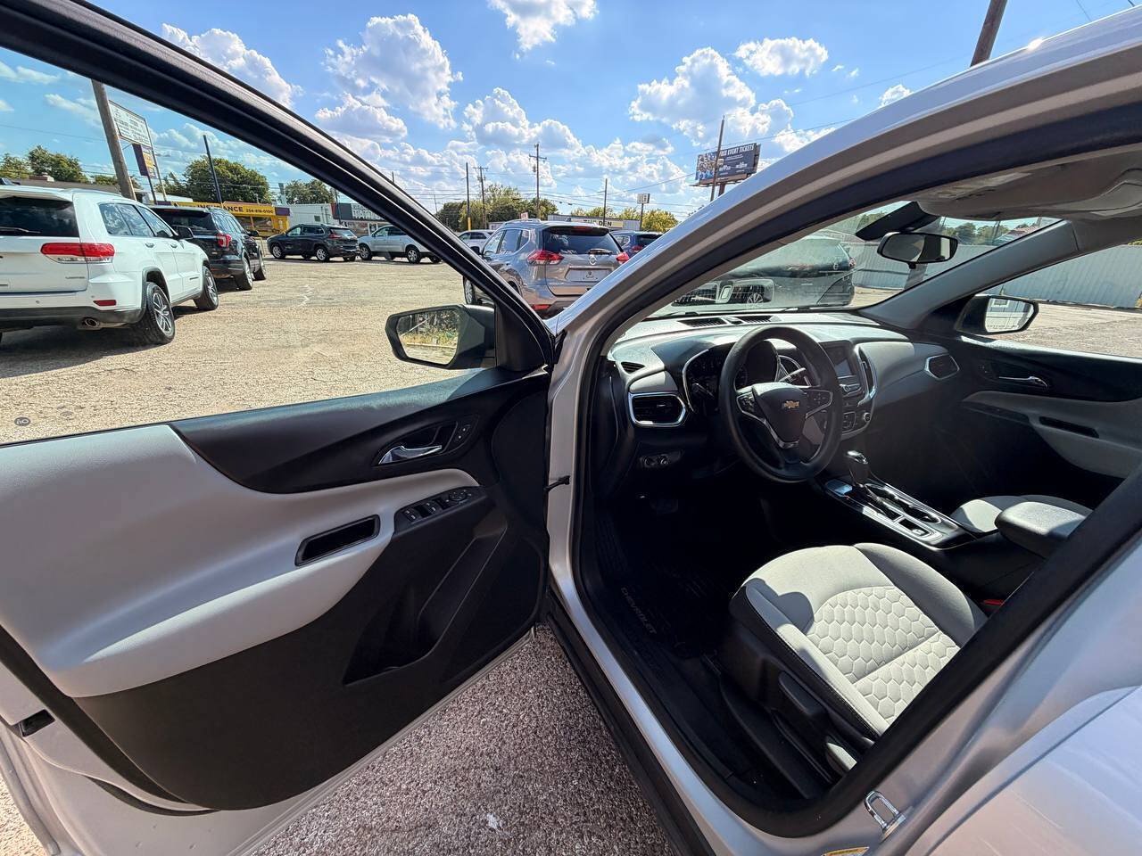 Used 2019 Chevrolet Equinox LS FWD image 10