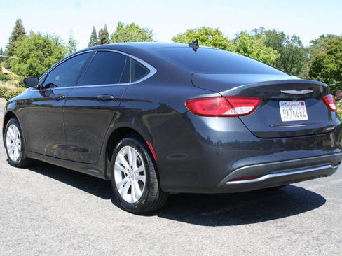 Used 2016 Chrysler 200 Limited Platinum FWD image 7