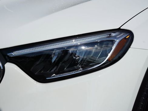 Certified 2025 Mercedes-Benz GLC 300 4MATIC image 11