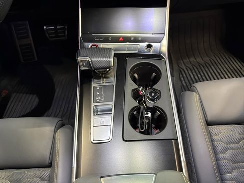 Used 2021 Audi RS 6 AWD/4WD image 23