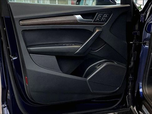 Certified 2023 Audi Q5 2.0T Premium w/ Convenience Package AWD/4WD image 22