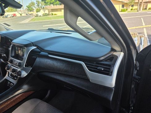 Used 2019 GMC Yukon SLE w/ SLE Value Package image 39