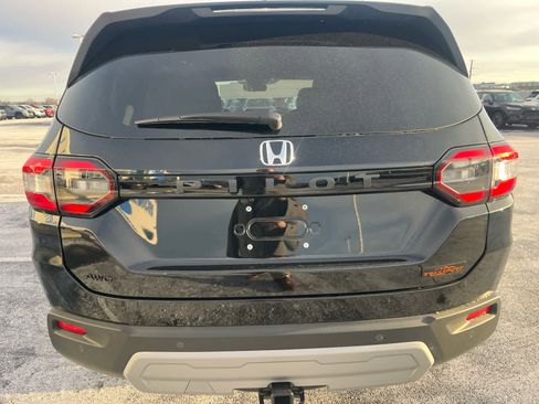New 2025 Honda Pilot TrailSport image 66