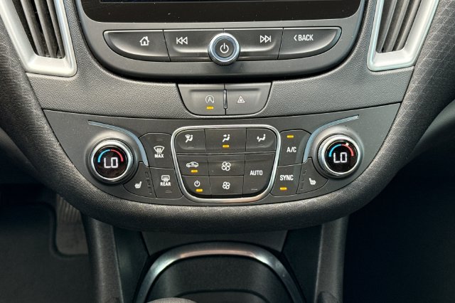 Used 2023 Chevrolet Malibu LT FWD image 25