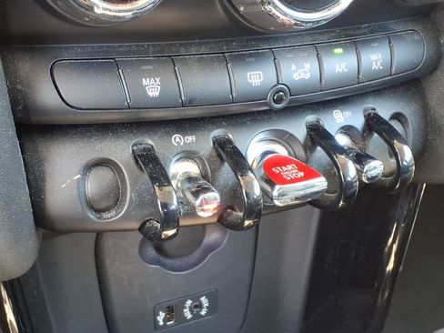 Used 2015 MINI Cooper S FWD image 18