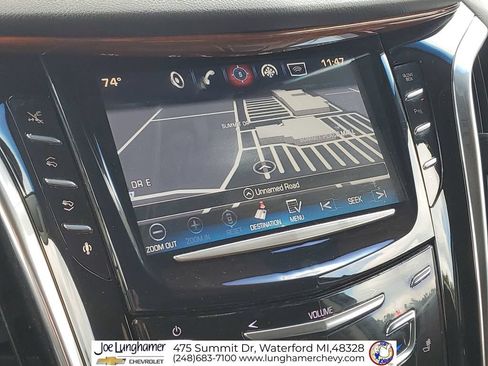 Used 2016 Cadillac Escalade Premium AWD/4WD image 16