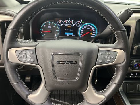 Used 2018 GMC Sierra 1500 Denali w/ Denali Ultimate Package image 16