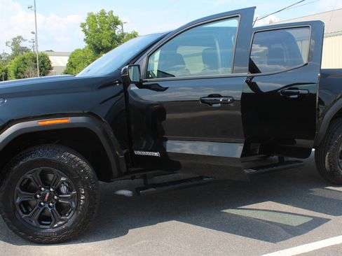 New 2025 GMC Canyon Elevation w/ Convenience Package image 6