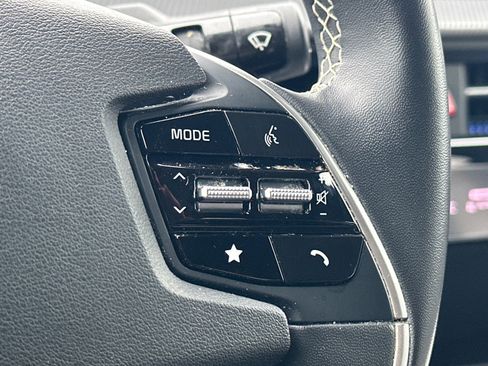 Used 2022 Kia EV6 GT-Line w/ GT-Line White Seat Package image 11