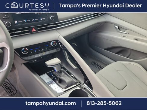 Certified 2025 Hyundai Elantra Blue image 32