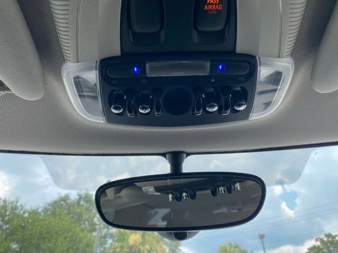 Used 2016 MINI Cooper 4-Door Hardtop image 23