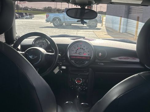 Used 2011 MINI Cooper Hardtop FWD image 24