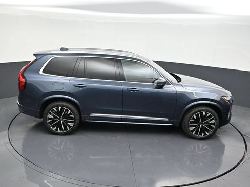 Used 2026 Volvo XC90 B6 Plus w/ Protection Package Premier AWD/4WD image 18