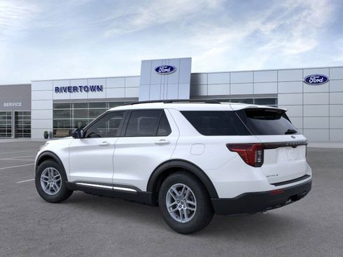 New 2025 Ford Explorer Active image 30
