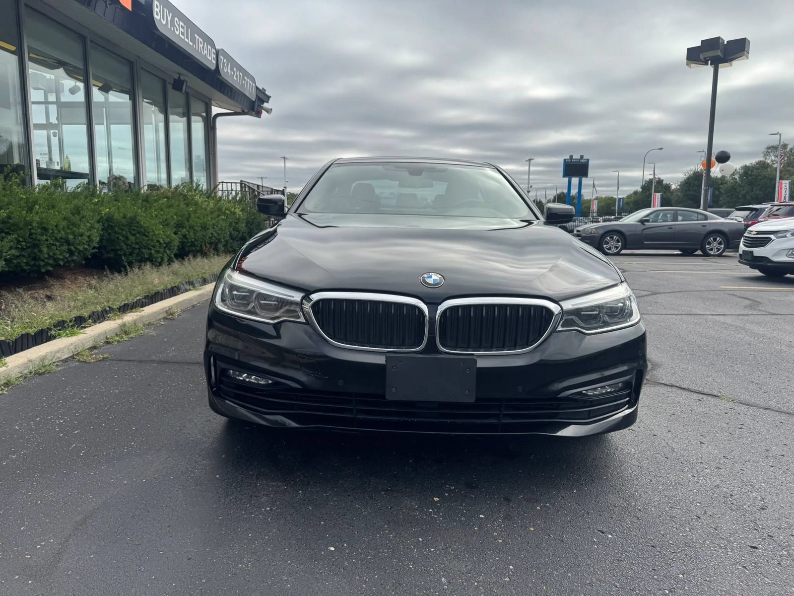 Used 2017 BMW 540i RWD image 2
