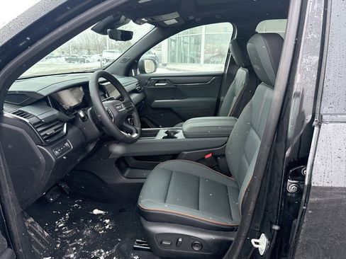 New 2026 GMC Acadia AT4 w/ Luxury Package image 9