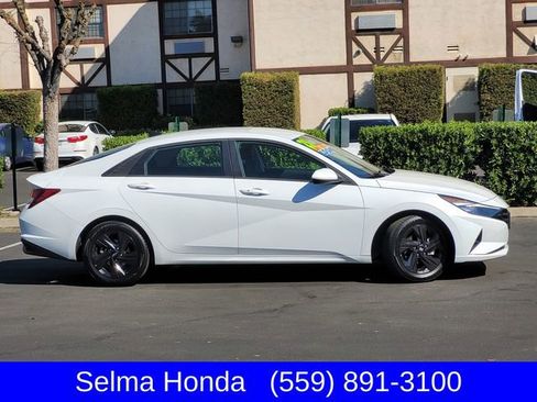 Used 2021 Hyundai Elantra SEL image 4