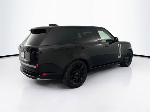 Certified 2024 Land Rover Range Rover Autobiography image 5